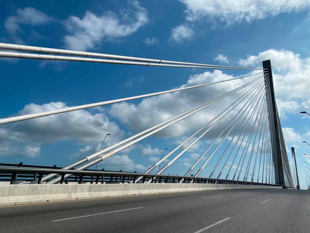ivicsa puente bridge barranquilla colombia highways cuerdas tensores